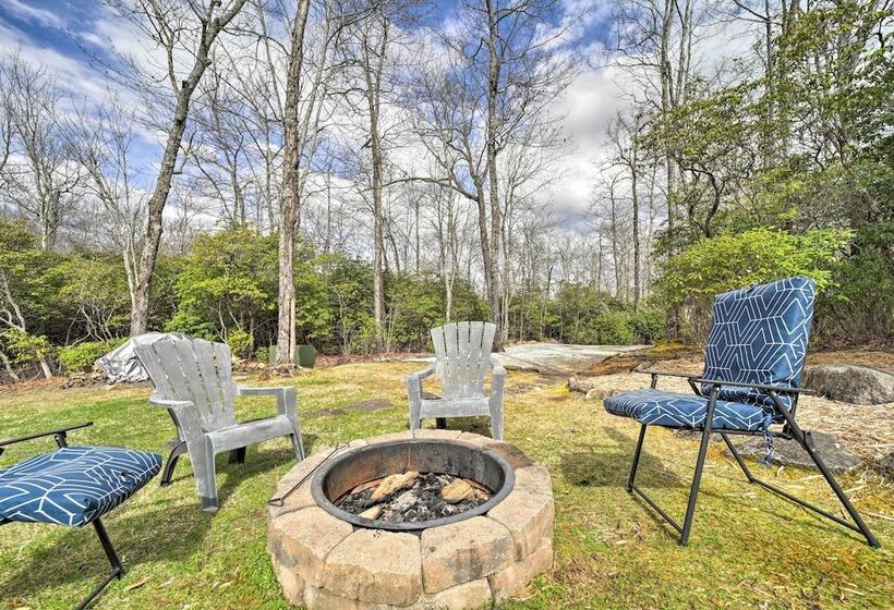 Deck + Fire Pits: Lake Toxaway Getaway!