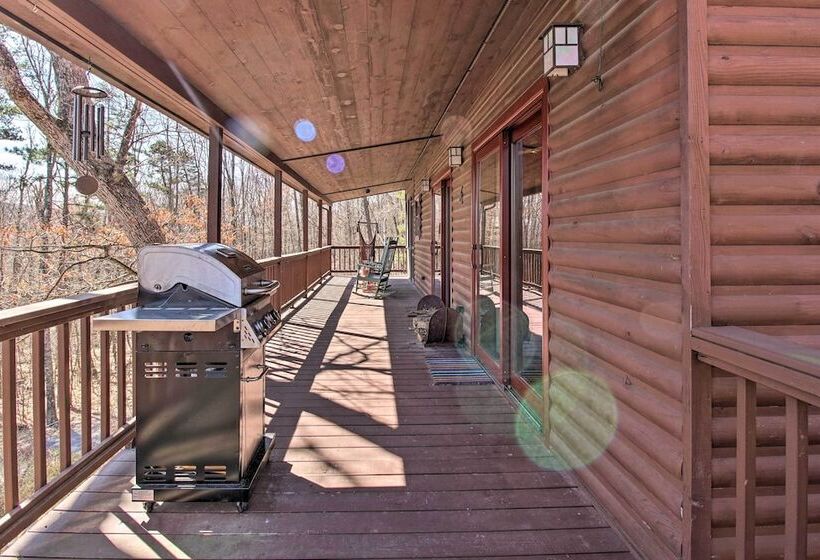 Cabin W/ Decks & Fire Pit Near Lost River!