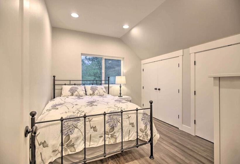 Chic Farmhouse W/ Creek In Heart Of Wine Country!