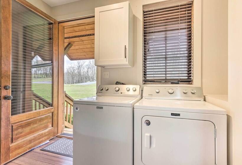 Putt Putt, Pickleball + Trails: Glenville Getaway