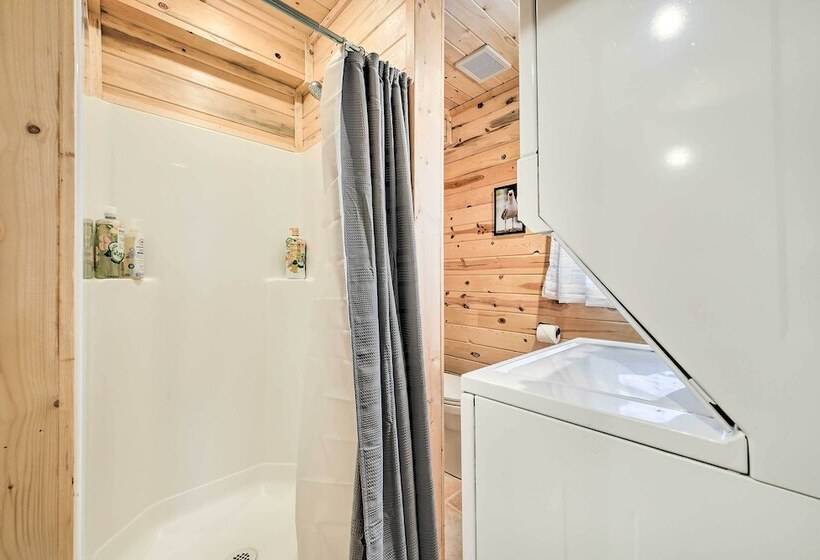 Cozy Island Park Cabin, 20 Mi To Yellowstone!