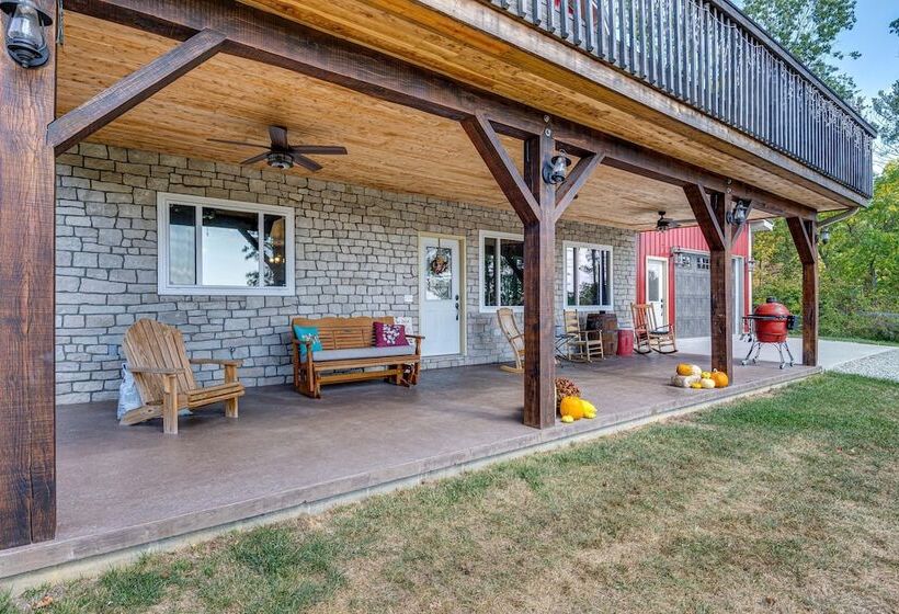 Eagle Crest Lodge    Large Group Getaway!