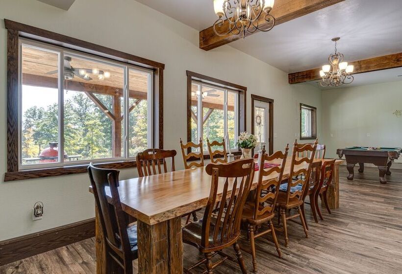 Eagle Crest Lodge    Large Group Getaway!