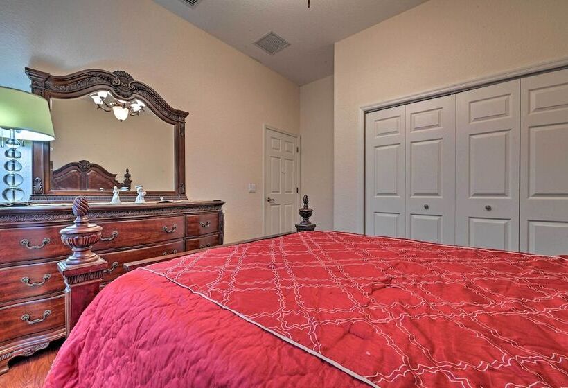 Elegant Valrico Home ~ 15 Mi To Downtown Tampa!