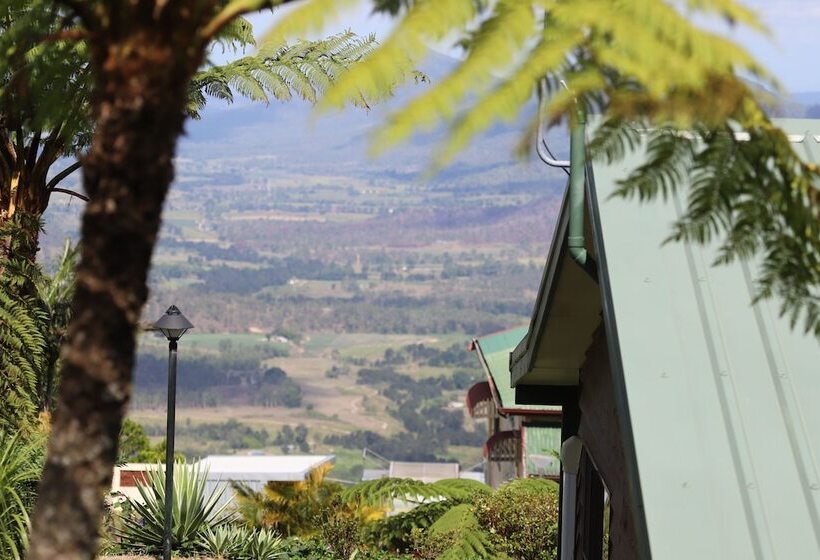 Eungella Cabins