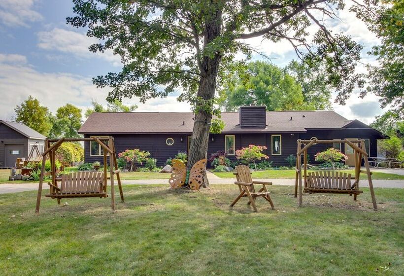 Family Friendly Ottertail Home On Rush Lake!