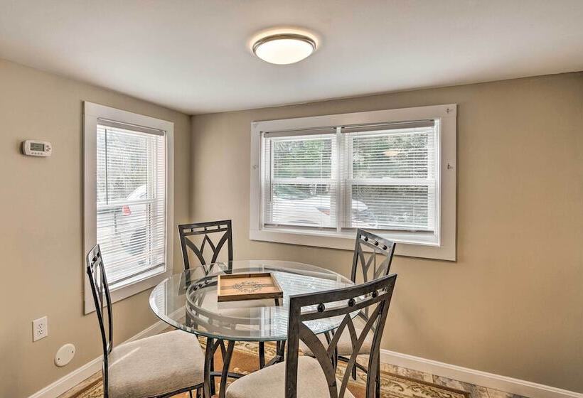 Historic Meredith Home: Walk To Town Center!