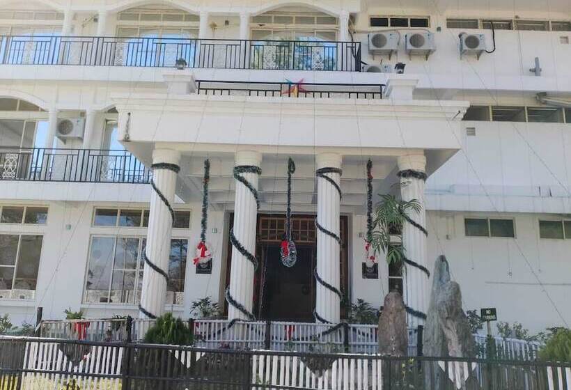 فندق La Nicholas Dei Da Kine Resort