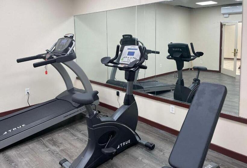 فندق Quality Inn