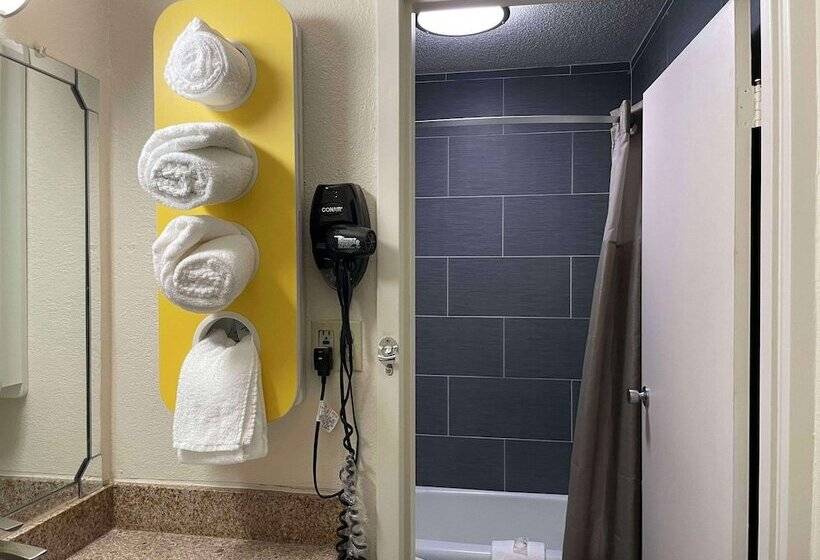 فندق Quality Inn