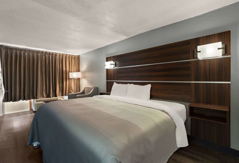 فندق Quality Inn