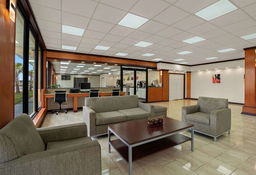 فندق Quality Inn