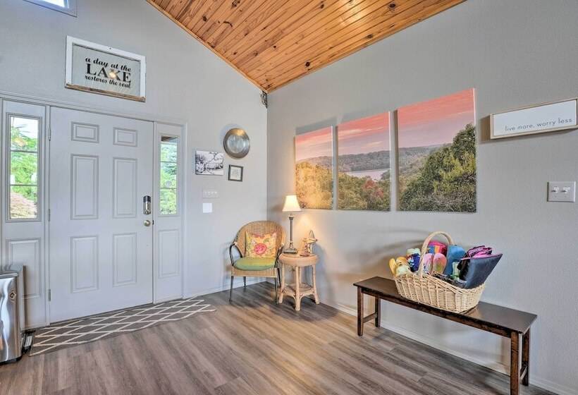 Beaver Lake Home W/ Game Room, Boat Slip & Views!