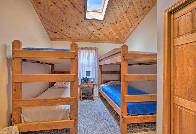 Idyllic Mt Sterling Retreat W/ Private Lake!