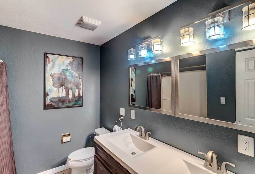 Lakefront Fairbanks Home W/ Private Beach!