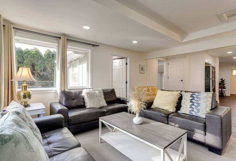 Lovely Redmond Home W/ Yard ~ 17 Mi To Seattle