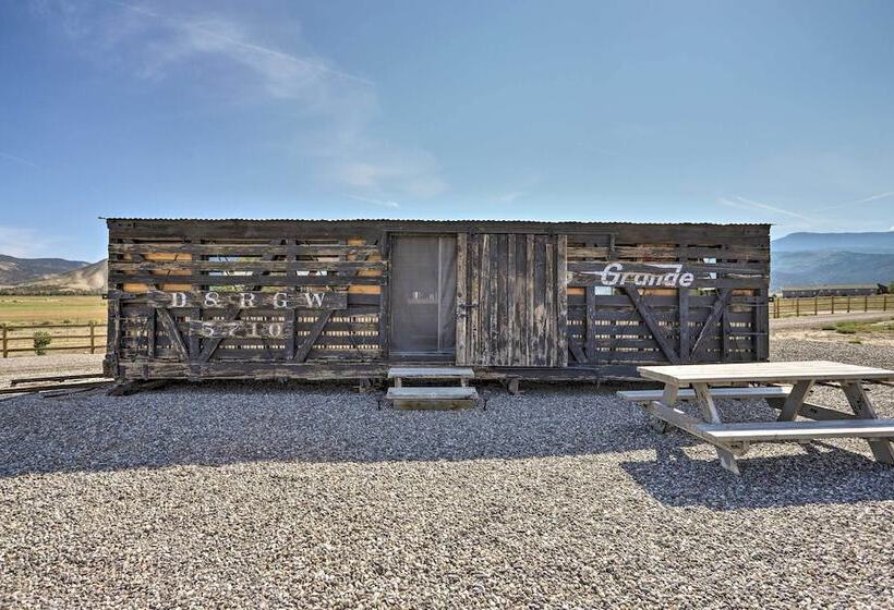 Montrose Barndominium On 7 Acres With Views!