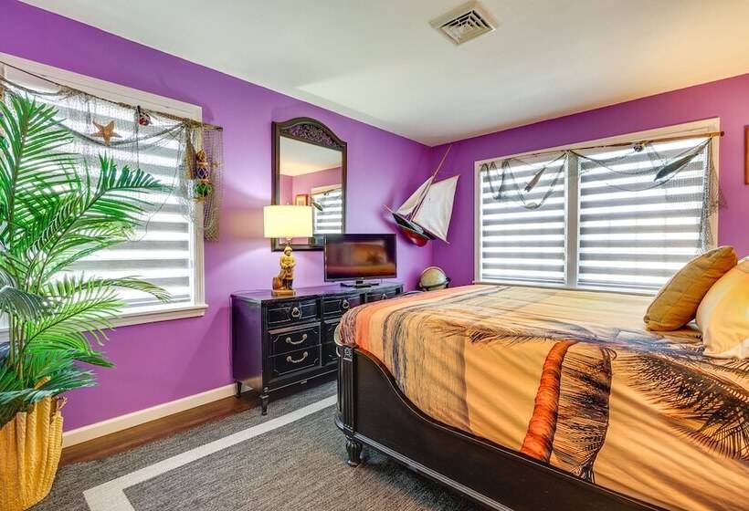 New Jersey Home   Deck, Grill & Walkable To Beach!