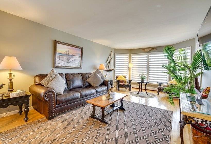 New Jersey Home   Deck, Grill & Walkable To Beach!