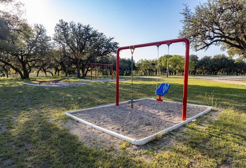 Nueces River Rv & Cabin Resort