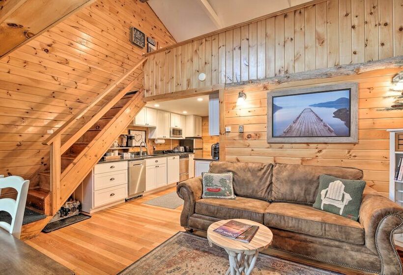 Pet Friendly Adirondack Cabin W/ On Site Lake