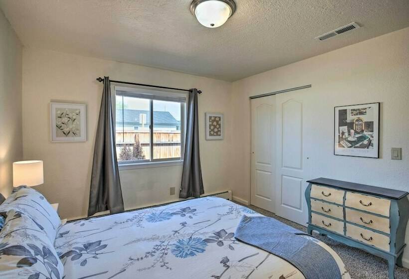 Quaint Fruita Home W/ Grill   Walk To Town!