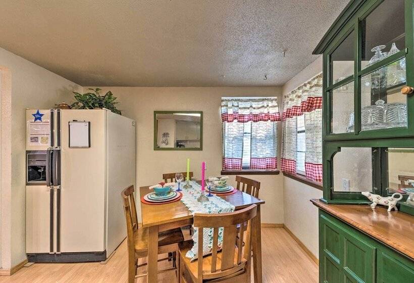 Pet Friendly Ruidoso Cabin W/ Hot Tub & Fire Pit
