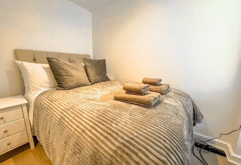اقامتگاه Beautiful & Historic Victoria 3brs Retreat With Ac
