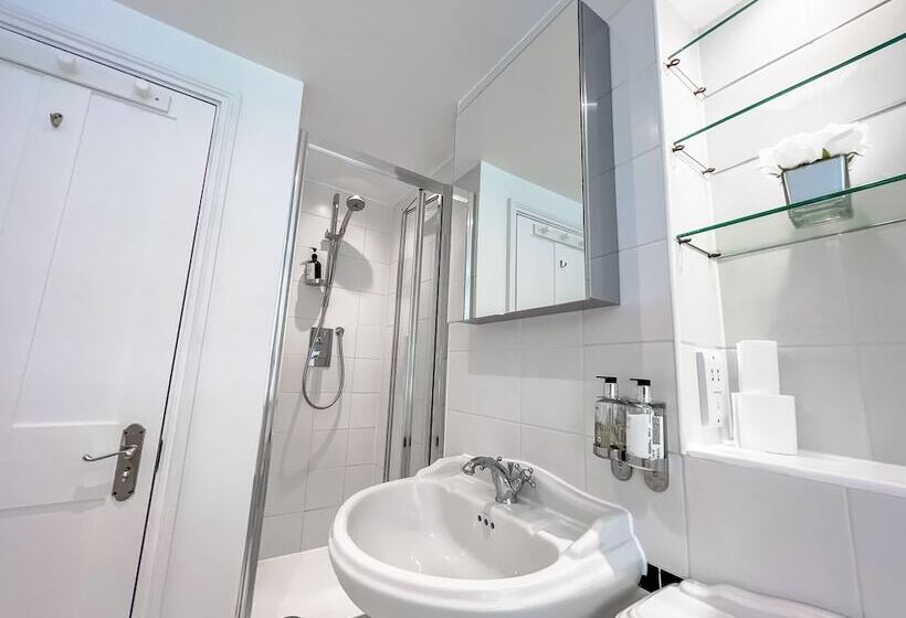 اقامتگاه Beautiful & Historic Victoria 3brs Retreat With Ac