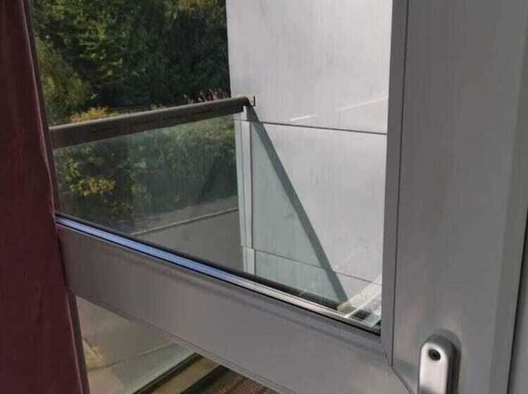 اقامتگاه Dellehomes Remarkable 4 Bed House In Manchester