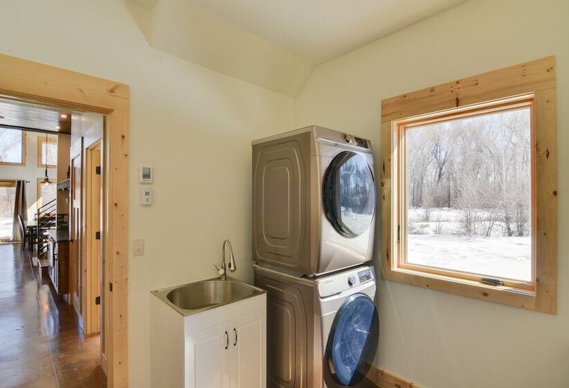 Riverfront Home W/ Bbq: 2 Mi To Downtown Gunnison!