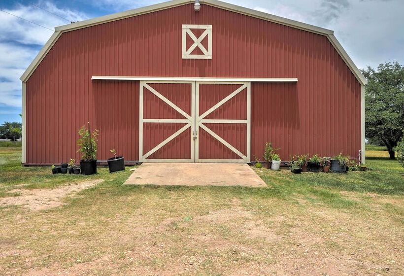 On Farm: Rustic Carmine Log Cabin W/ Porch!