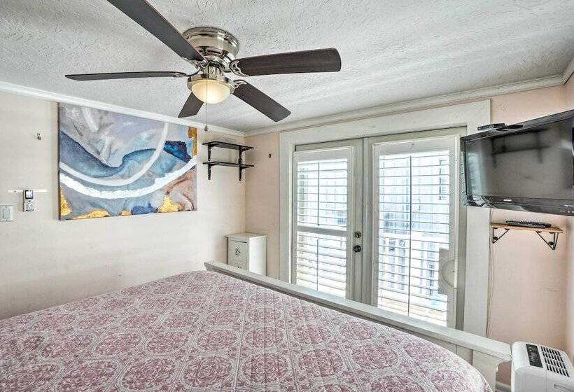 Sea Turtle Suite  Condo W/ Clearwater Beach Views