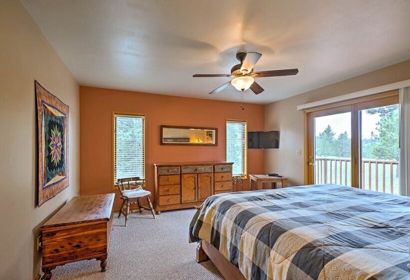 Serene Mtn Home W/decks: Hike, Bike, & Raft Nearby