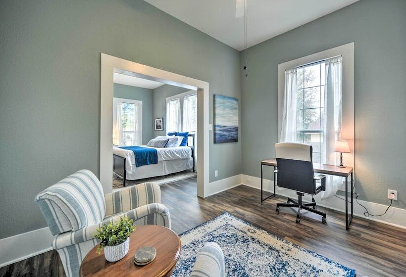 Spacious Abode, Walk To Texas Heroes Square!