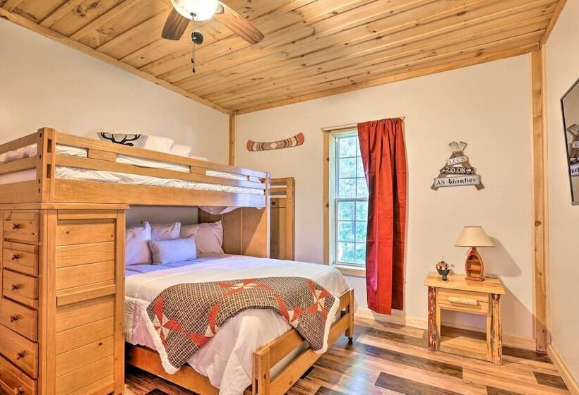 Sun Dappled Cadillac Gem W/ Kayaks & Grill!