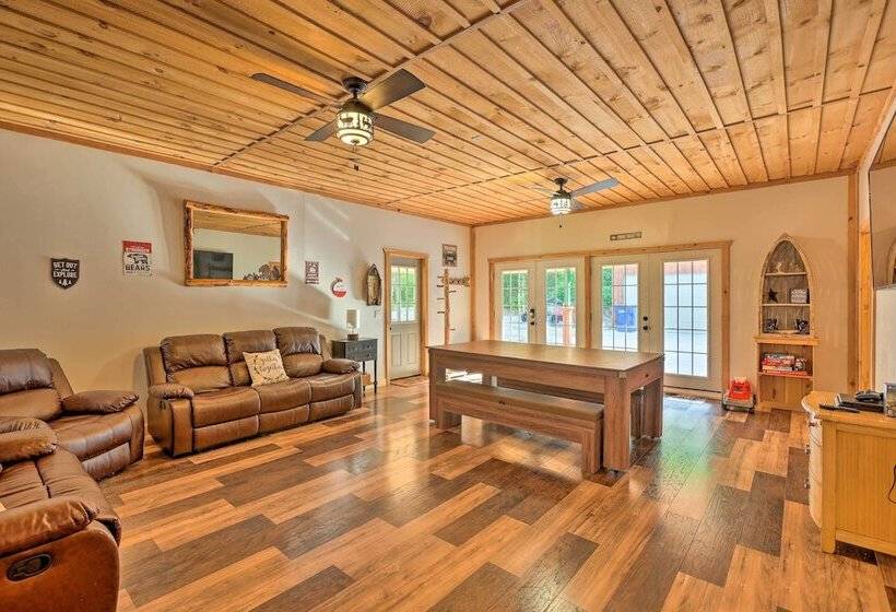 Sun Dappled Cadillac Gem W/ Kayaks & Grill!