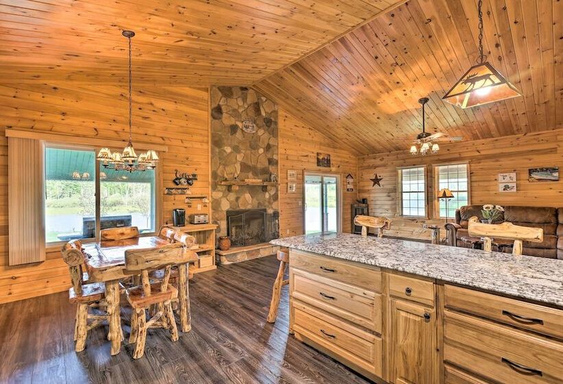 Sun Dappled Cadillac Gem W/ Kayaks & Grill!