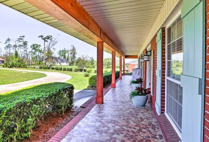 Sunny Florida Abode   Patio, Pool, & Fire Pit