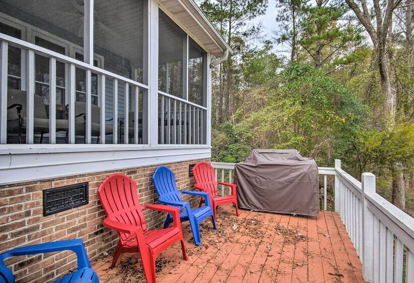 Sunny Lakefront Escape In Prosperity W/ Dock!