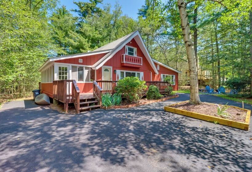 Quiet Tobyhanna Home With Hot Tub And Deck!
