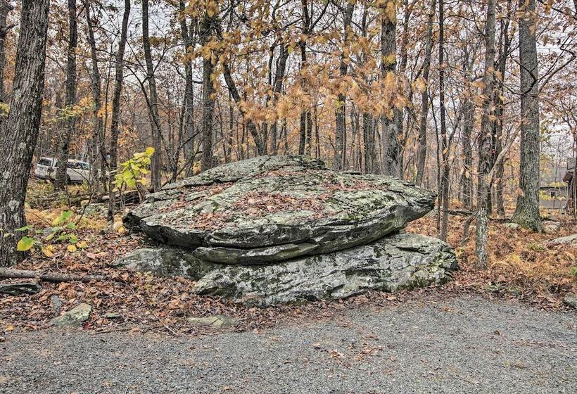 Wintergreen Resort Cabin: Near The Slopes!