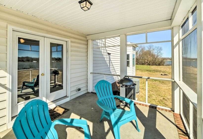 Waterfront Montross Home W/private Boat Slip!