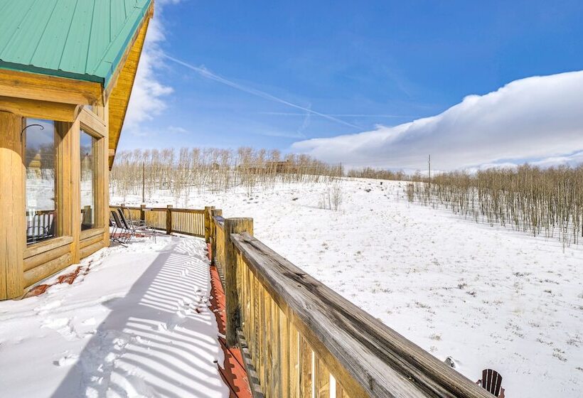 Spacious Fairplay Log Home W/ Patio & Fire Pit!