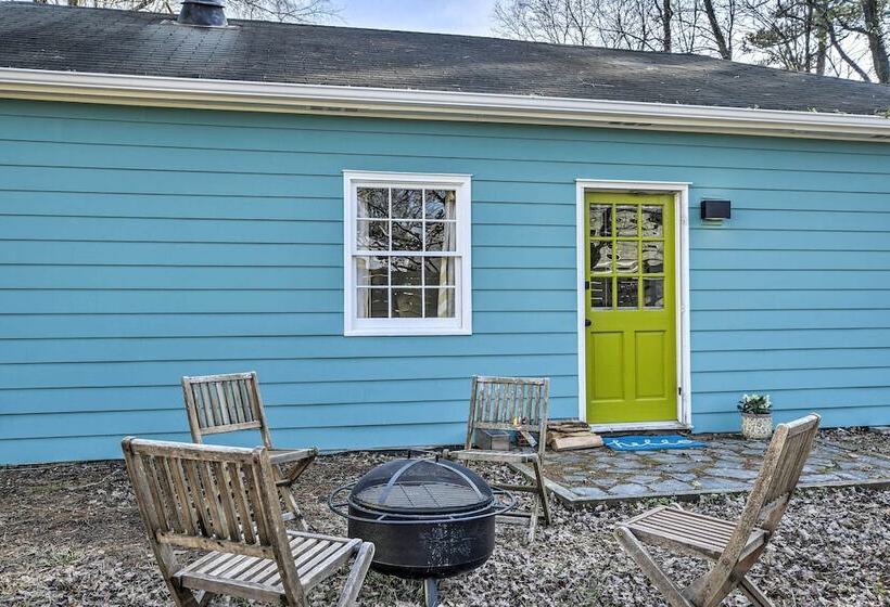 Charming Carrboro Home   Walk To Downtown!