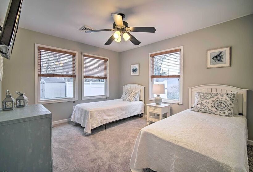 Charming Somers Point House W/ Private Pool!