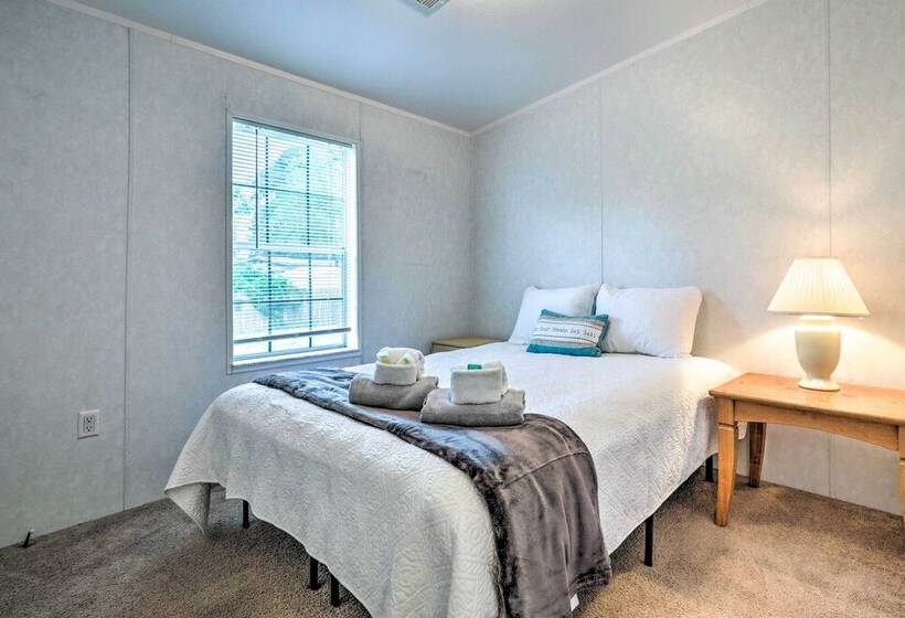 Cheery St Augustine Retreat   5 Mi To Dtwn!