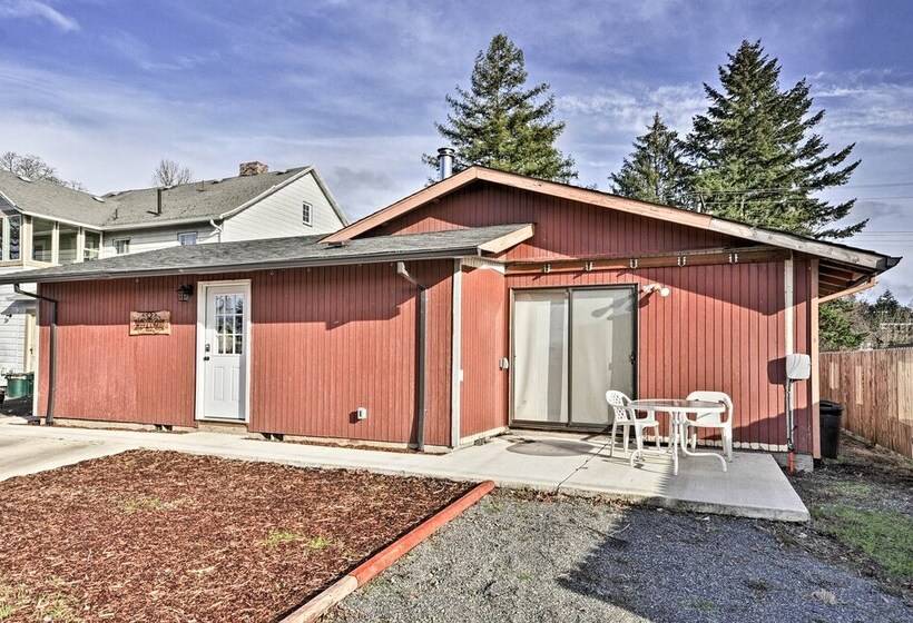 Estacada Home   Near Milo Mciver State Park!