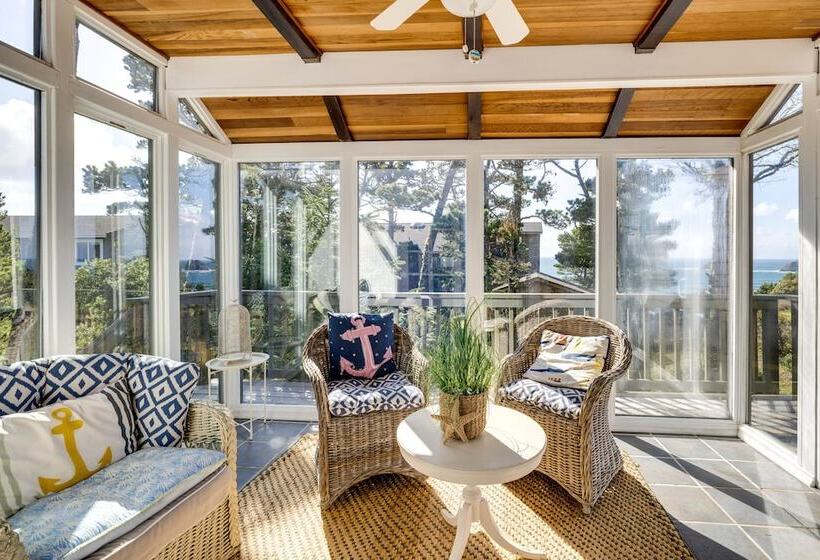 Coastal Tillamook Vacation Rental: Ocean Views!