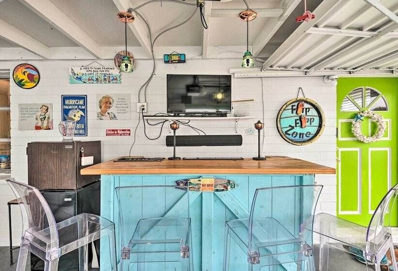 Pet Friendly Ormond Beach Home W/ Fire Pit!